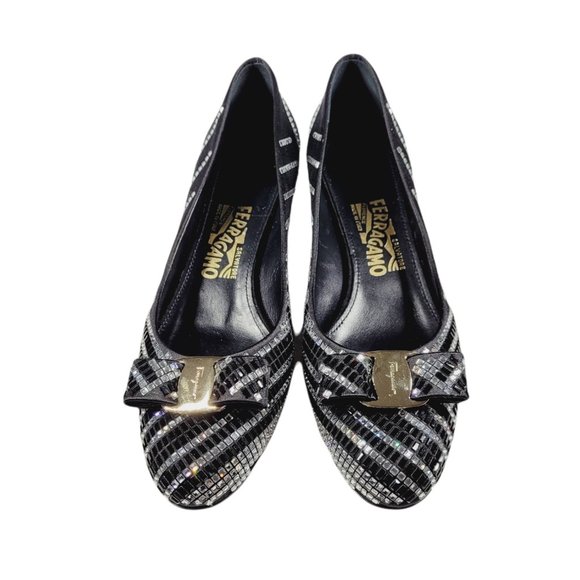 Salvatore Ferragamo Crystal Embellished Vara Pumps - Picture 2 of 6